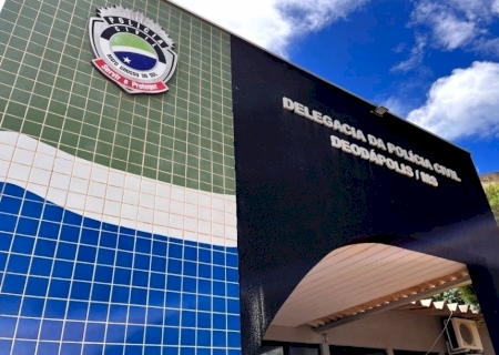 DEODÁPOLIS: Homem tem celular furtado em conveniência e identifica suspeito pelas câmeras