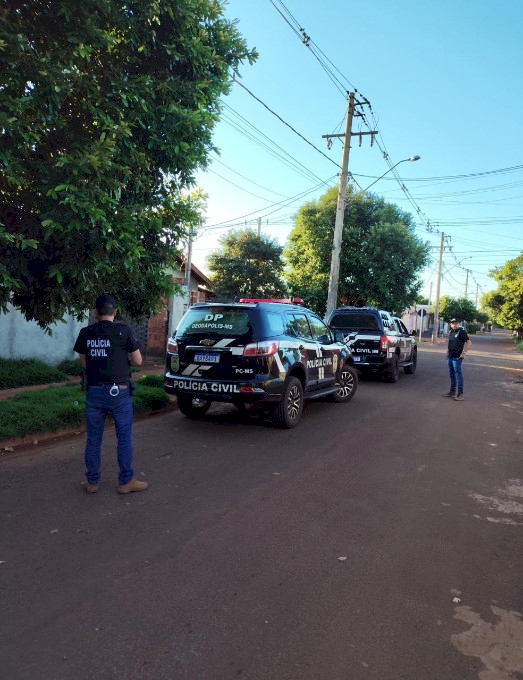 DEODÁPOLIS: Polícia Civil prende dois por tráfico de drogas e apreende cocaína e skunk