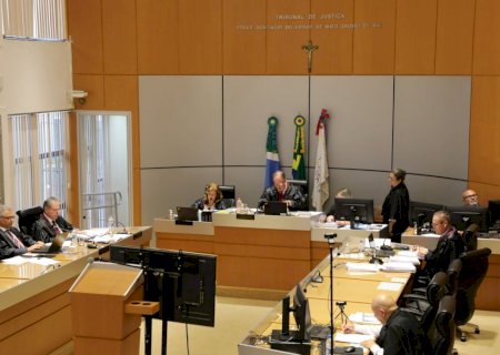 Justiça manda empresa pagar indenização a família de jovem morta ao ser atingida por vagões