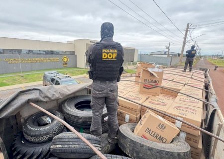 DEODÁPOLIS: DOF apreende carreta com cigarros e pneus avaliados em mais de R$ 1 milhão