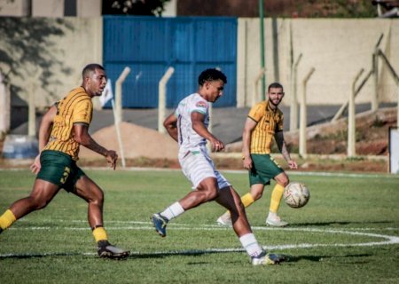 Bataguassu goleia São Gabriel e encaminha chegada à Série A