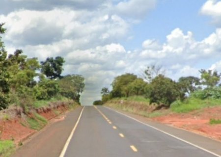 Acidente entre ônibus e caminhão deixa um morto na BR-262 em MS
