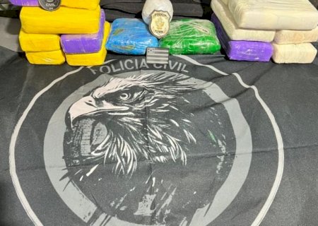Casal é preso por tráfico de drogas e porte de arma de uso restrito durante abordagem na BR-262