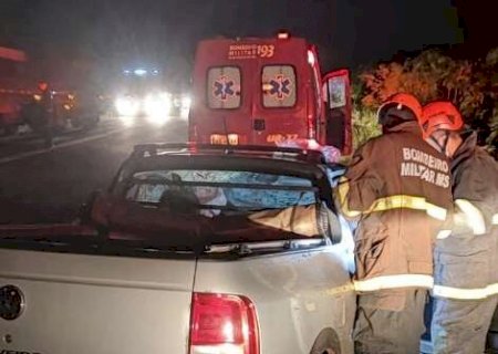 DEODÁPOLIS: Homem morre em acidente envolvendo Saveiro e carreta de soja na MS-276