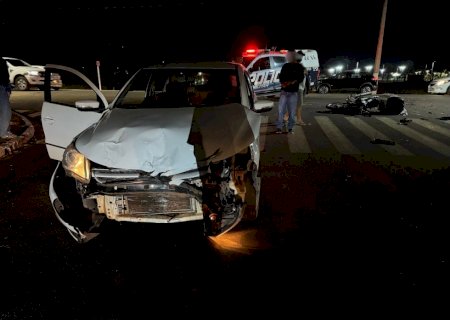 IVINHEMA: Motociclista fica gravemente ferido em colisão no cruzamento da Avenida Brasil