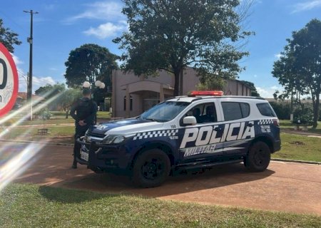 Mulher é conduzida à delegacia após agredir ex-companheiro em caso de violência doméstica em Nova Casa Verde