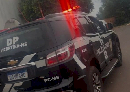 VICENTINA: Polícia Civil prende homem por descumprimento de medida protetiva e ameaças contra ex-companheira