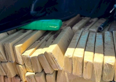 Jovem de 22 anos é preso transportando 400 quilos de maconha