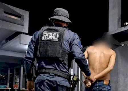 Idosa é ameaçada com faca pelo filho e deixa residência em Corumbá