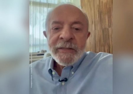 Lula cede a aliados, grava em selfie e tenta guinada em comunicação digital