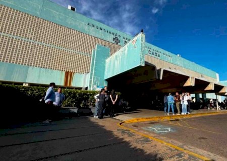 Santa Casa diz que não consegue manter hospital e tenta fechar novo contrato do SUS